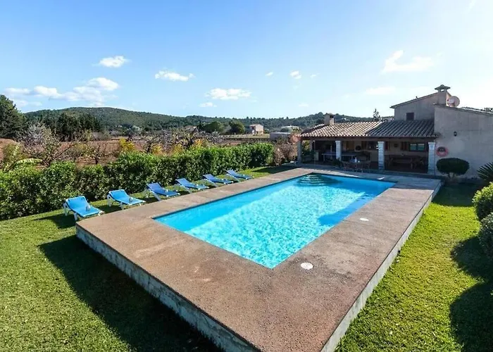 Semesterbostad Cozy House Near Port De Pollensa By Renthousing
