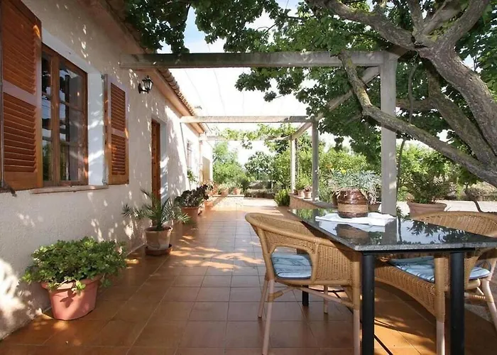 Semesterbostad Cozy House Near Port De Pollensa By Renthousing