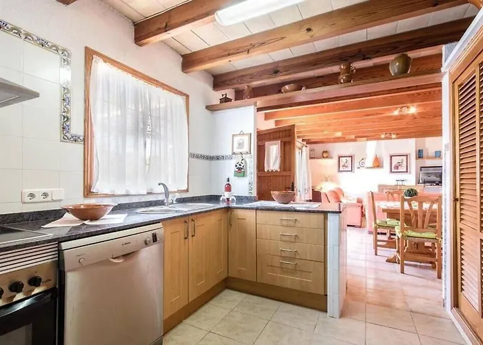 Cozy House Near Port De Pollensa By Renthousing Holiday home Port de Pollenca