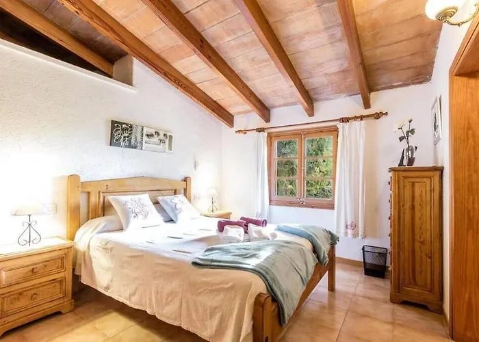 Cozy House Near Port De Pollensa By Renthousing * Port de Pollenca